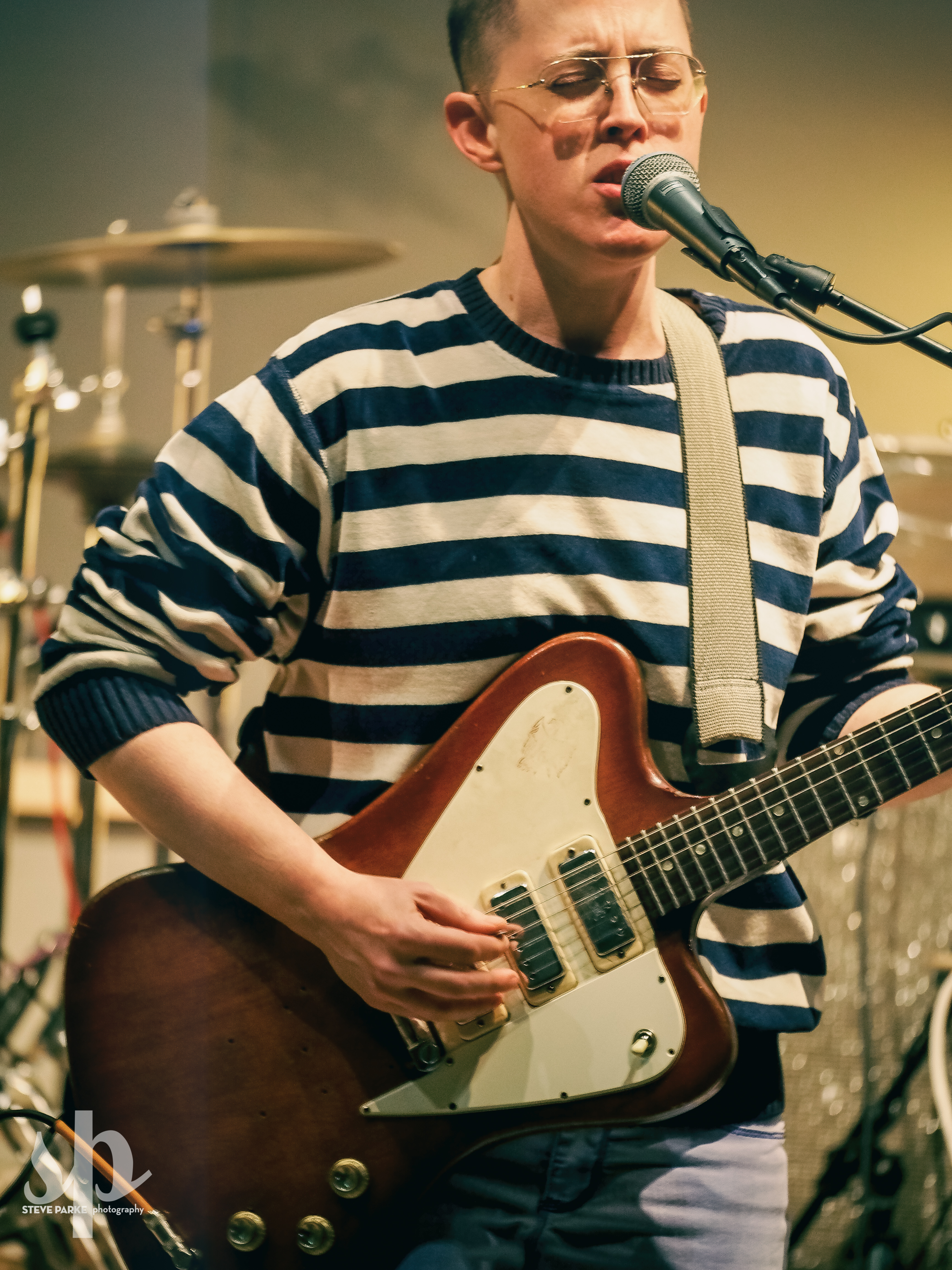 Jana Hunter of Lower Dens at WTMD (Photo by Steve Parke)